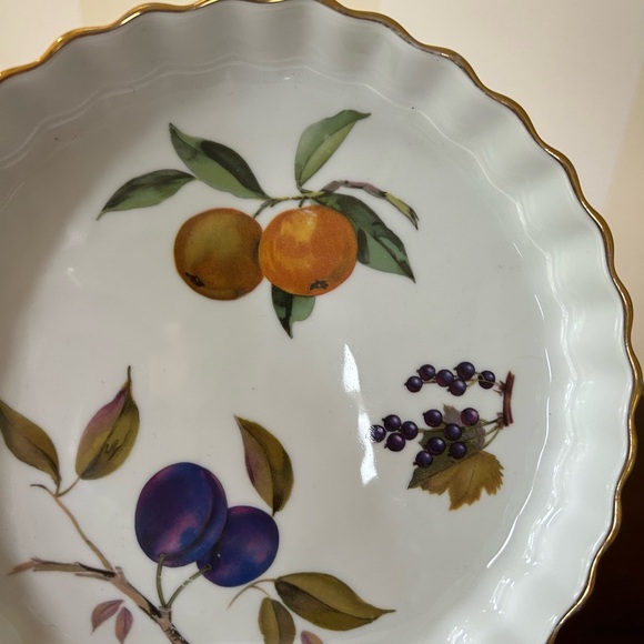 Vintage Oven-to-Table Evesham by Royal Worcester Quiche or Pie Dish, Fruit Motif - Picture 4 of 9